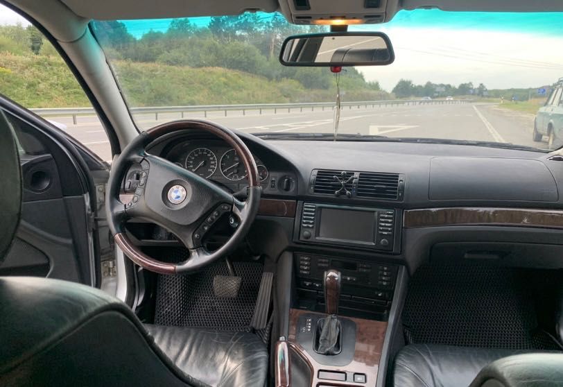 Продаж БМВ е39 3.0м57 мотор