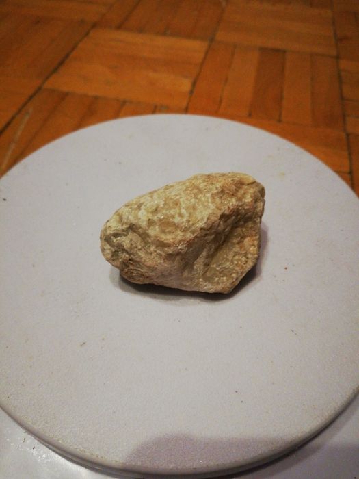 Bryła kwarcu mlecznego 75 gramów