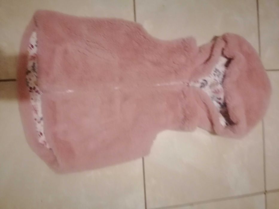 Bezrękawnik  futerkowy r 98