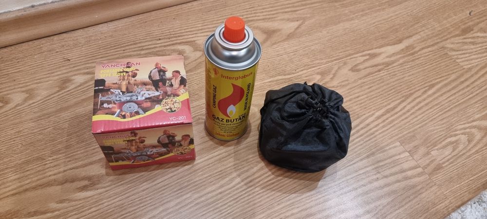 Kuchenka turystyczna gazowa mini biwakowa biwak camping palnik