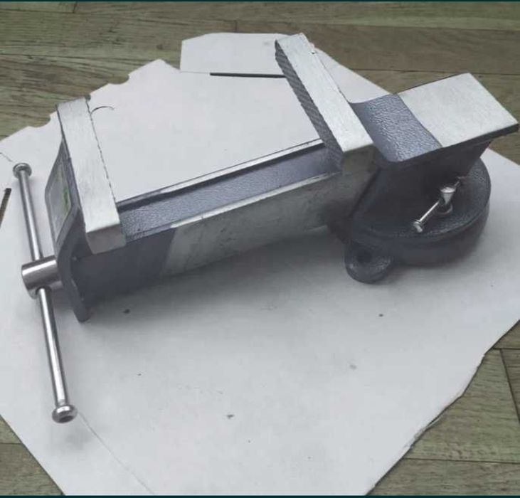 Тиски слесарные тиски поворотные лещата для гаража тиски в СТО