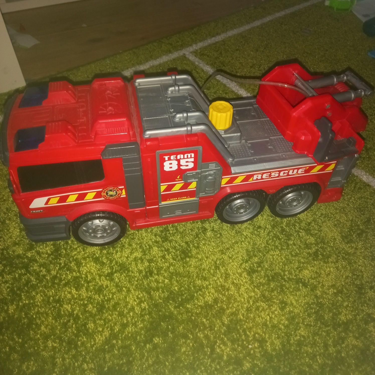 Samochód wóz strażacki