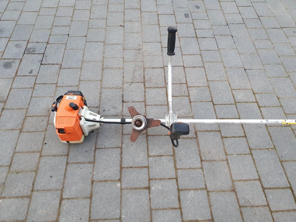 Kosa spalinowa Stihl fs 120. Moc 1.8km