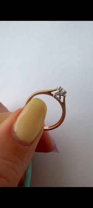 Кольцо з брилиантом 0.12 кар