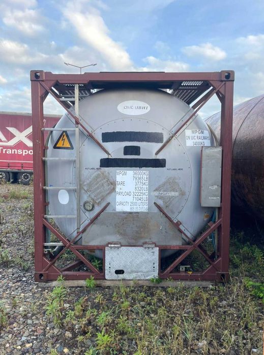 Zbiornik nierdzewny 25 000 l (inox) – z wężownicą grzewczą, izolowany