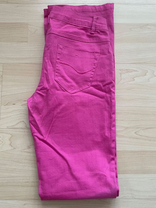 Nowe różowe spodnie jeansy Cache Cache