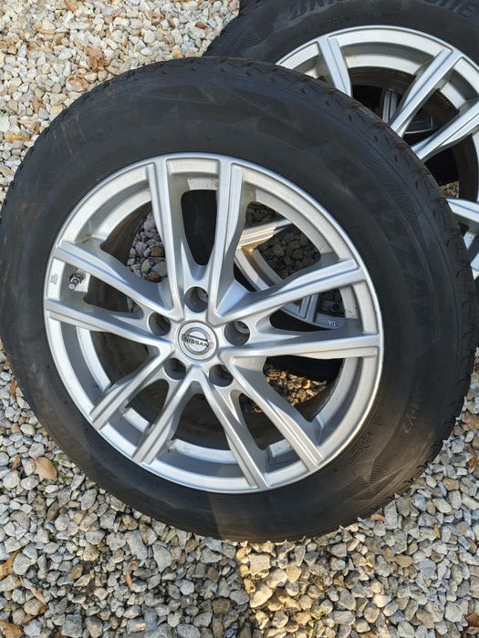 Komplet 4 szt. alufelgi opony zimowe Nissan Qashqai