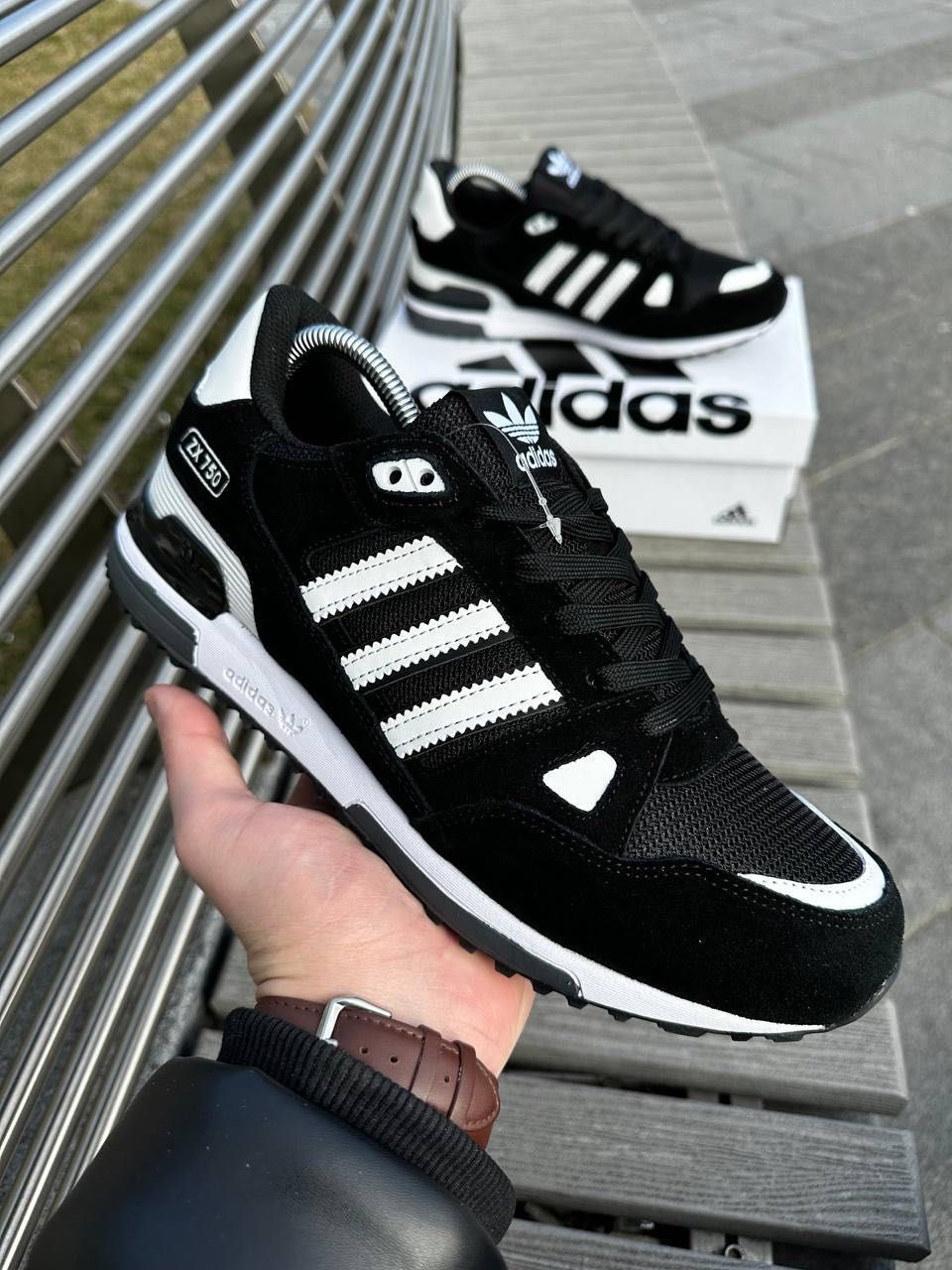 Adidas ZX 750  натуральна замша