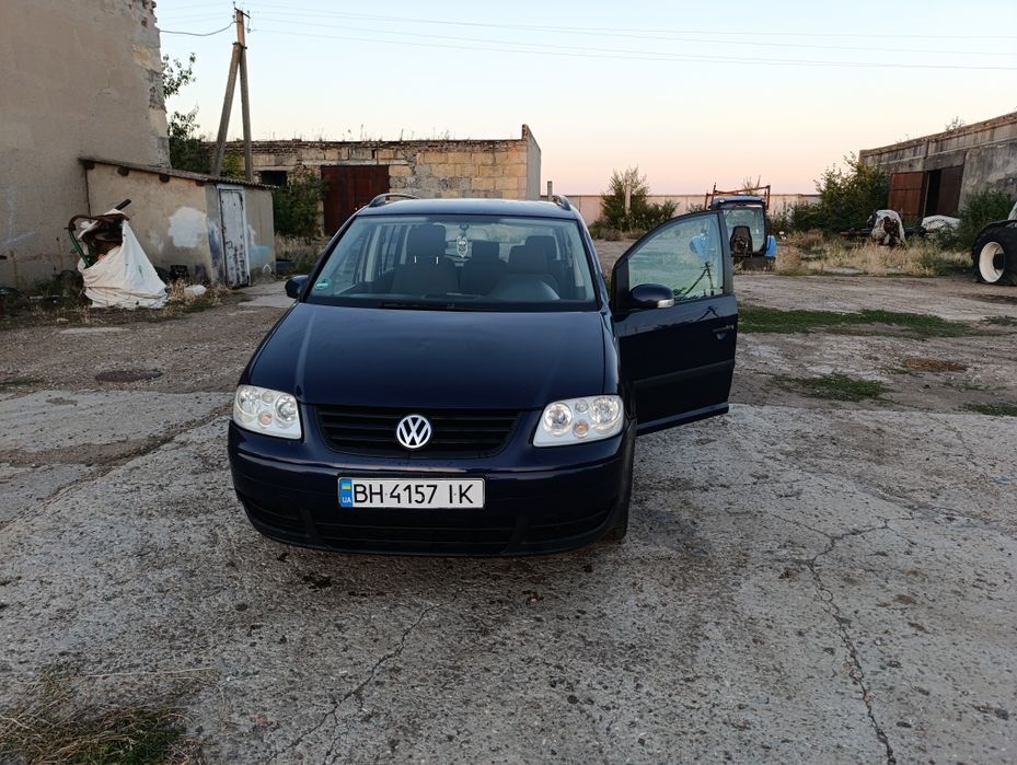 WV TOURAN ,2003, 1.tdi суммарный пробег 440,пробег ДВС 180