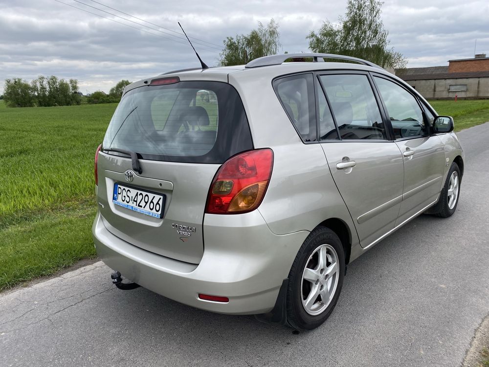 Toyota Corolla Verso 2.0 Diesel piękny zadbany