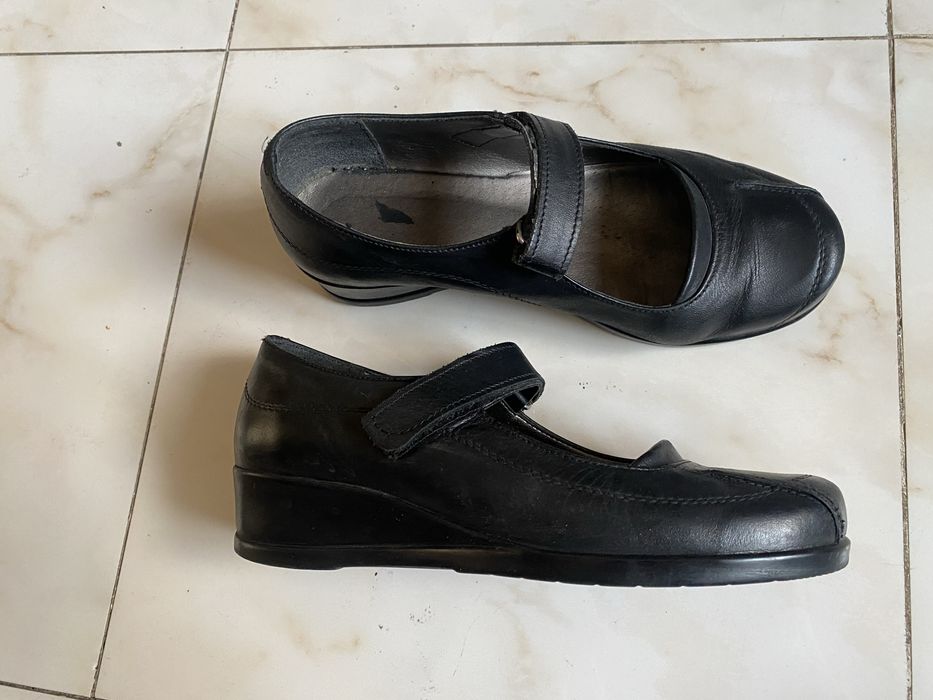 Женская обувь. Туфли.