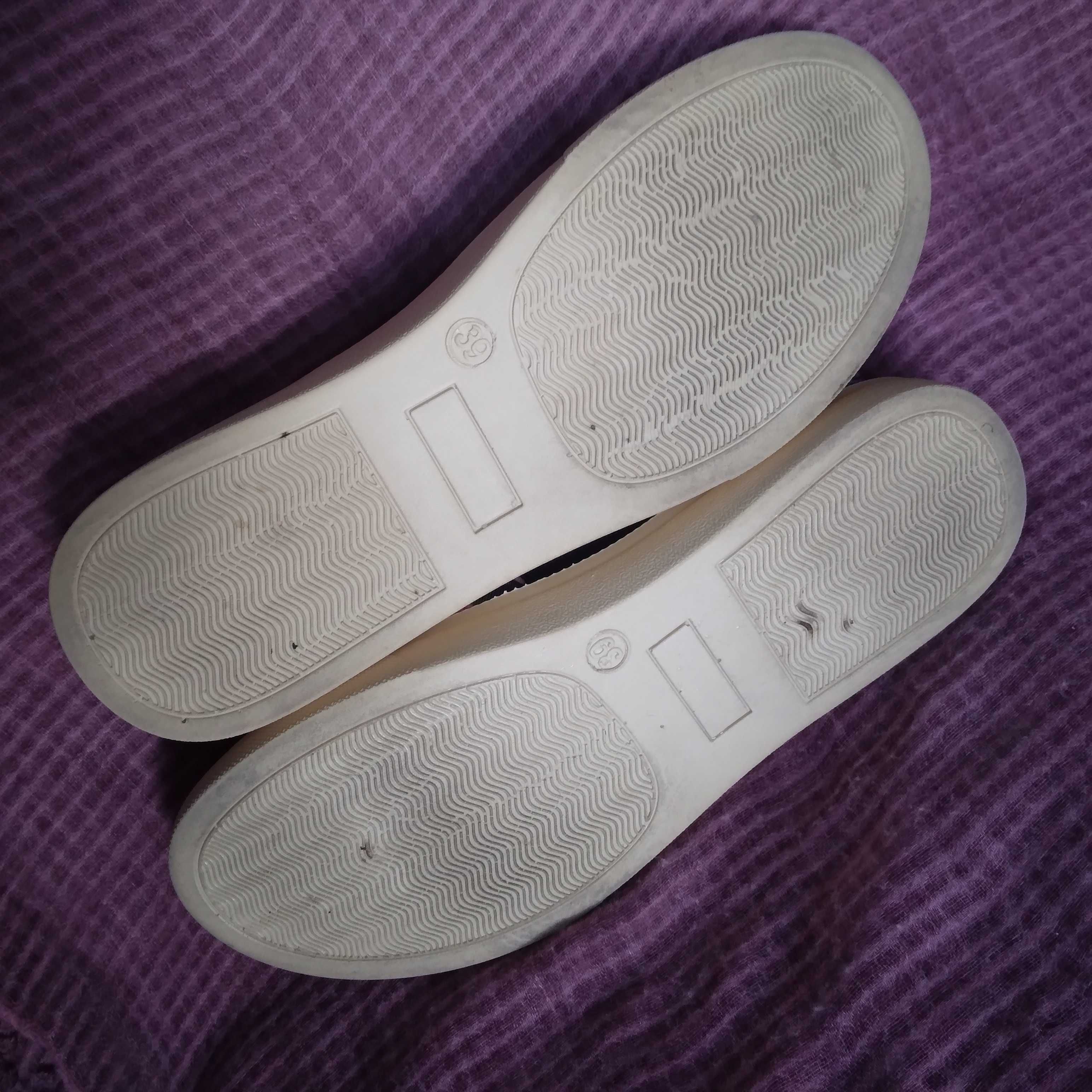 Buty letnie damskie