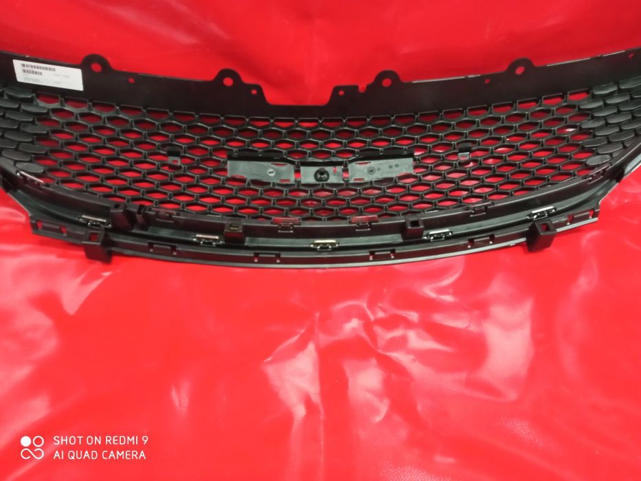 Grill Atrapa Zderzaka Listwa Chromowana Chrysler Pacyfica (16-)