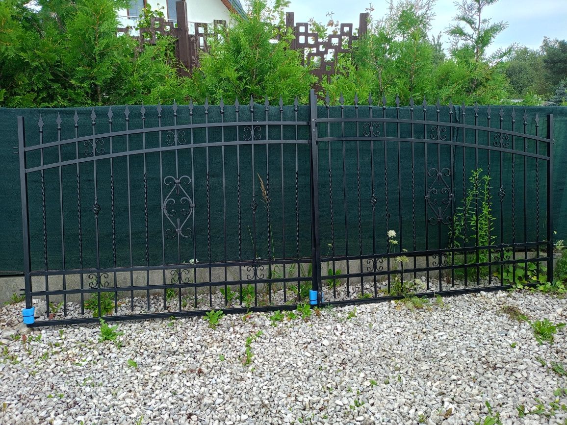 Brama wjazdowa z automatem Verona 4,08x1,6 m Polbr