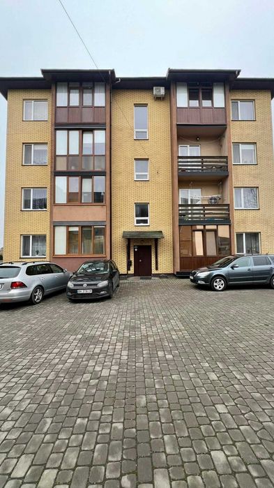 Продам 2 кімнатну квартиру в Підгайцях