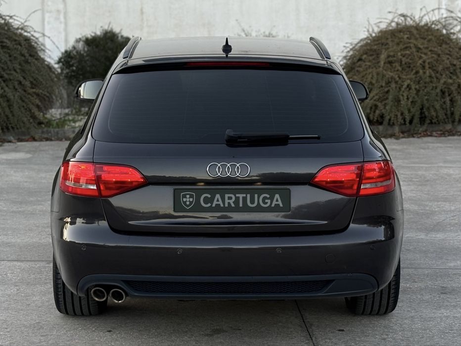 Audi A4 Avant B8 S-Line — 2.0 TDI 143cv