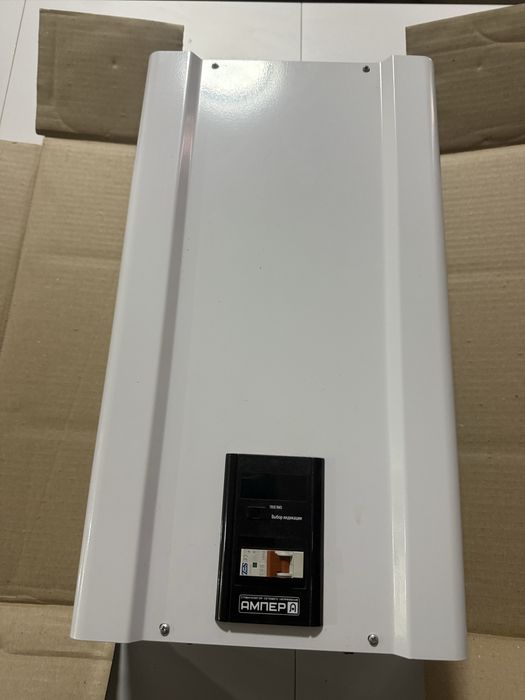 Стабілізатор напруги Елєкс Ампер У 12-1/63 v2.0 (стан ідеал)