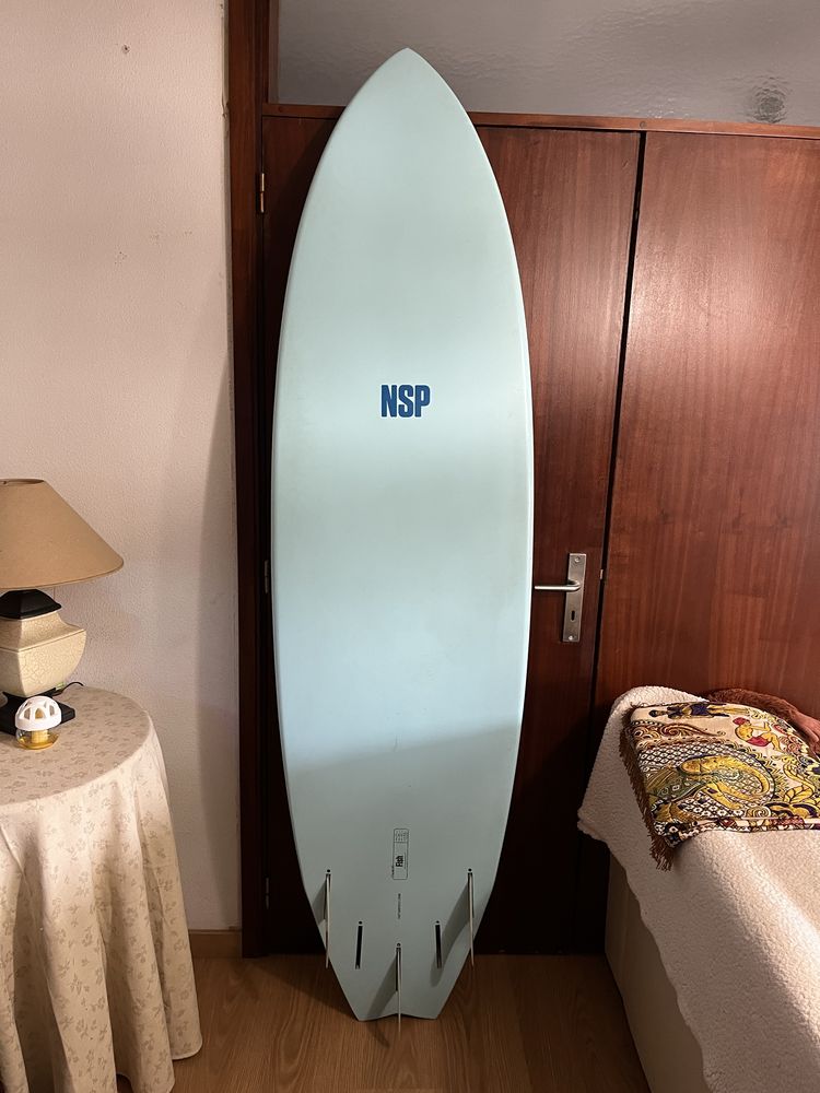 Vendo prancha NSP 7’2, excelente para iniciantes