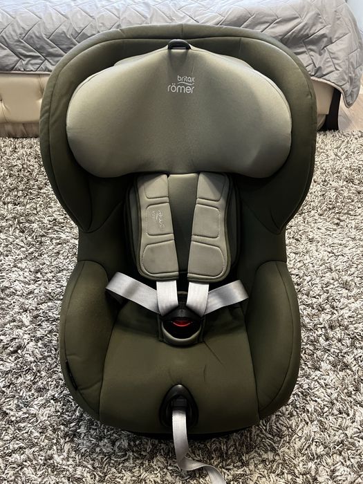 Автокрісло Britax Romer trifix i-size 76-105см 22 кг