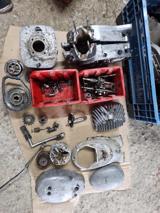 Części silnik mz ts 150,125 sprzęgło cylinder kartery skrzynia itp