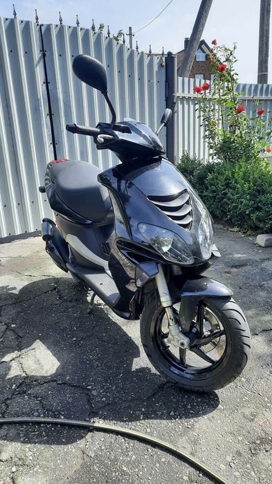 Італійський мопед piaggio nrg 50 power dd