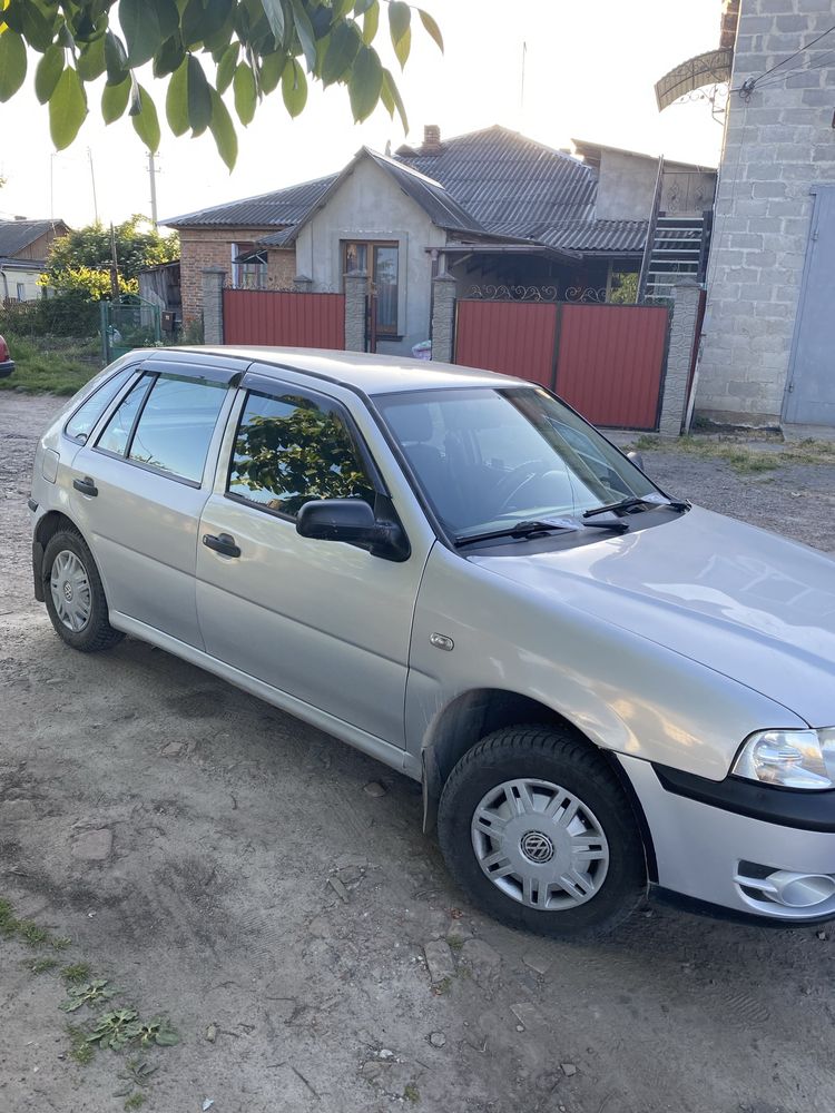 volkswagen Pointer 2004