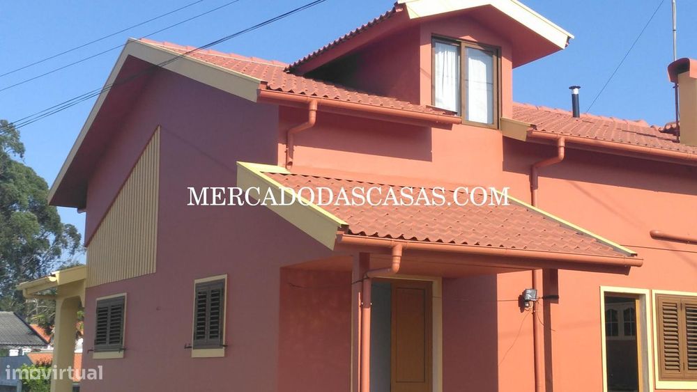 Moradia Isolada T5 em Esmoriz com anexo