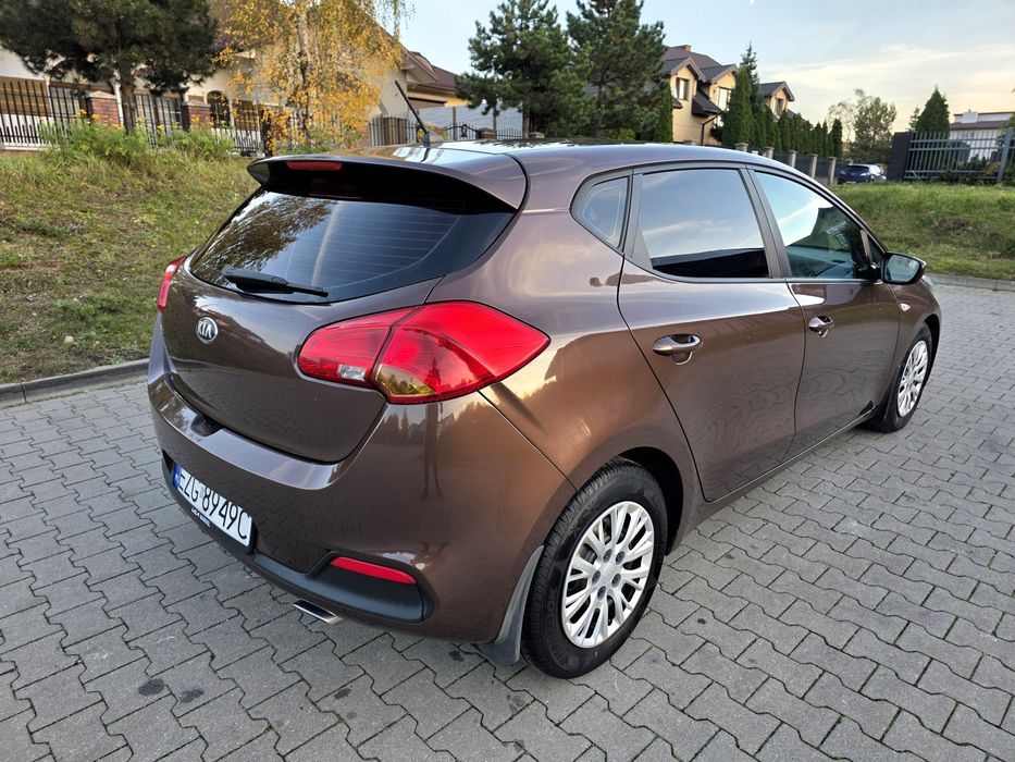 Ceed*1.6 CRDI*2013*1 Wł w PL*Grzane Fotele Kierownica*Tempomat*Zadbany