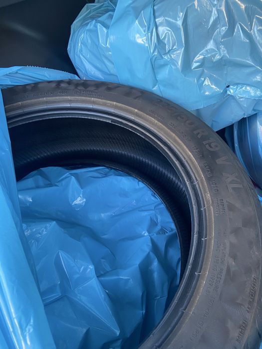 Continental Premium Contact 6 - 235/50 r19 103V - 4 OPONY