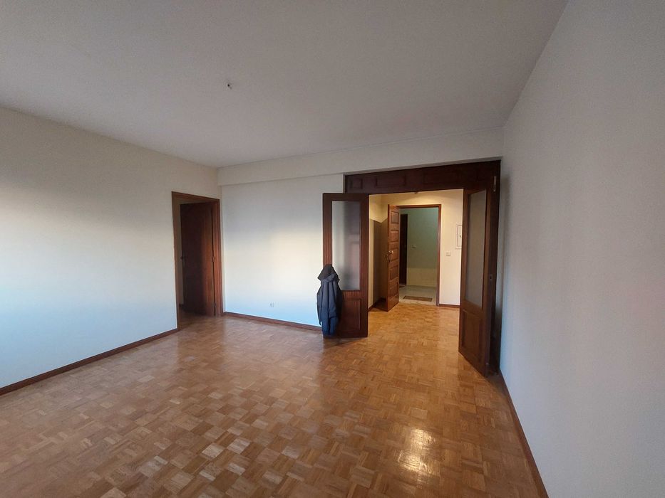 Arrendo Apartamento T2 (Gaia)