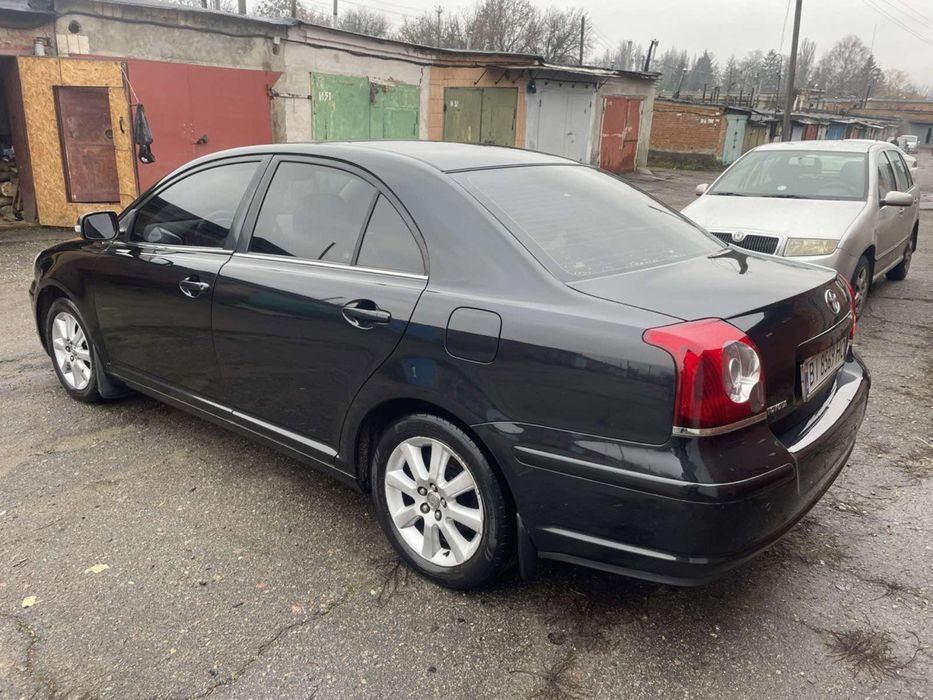 Тойота  авенсис продам