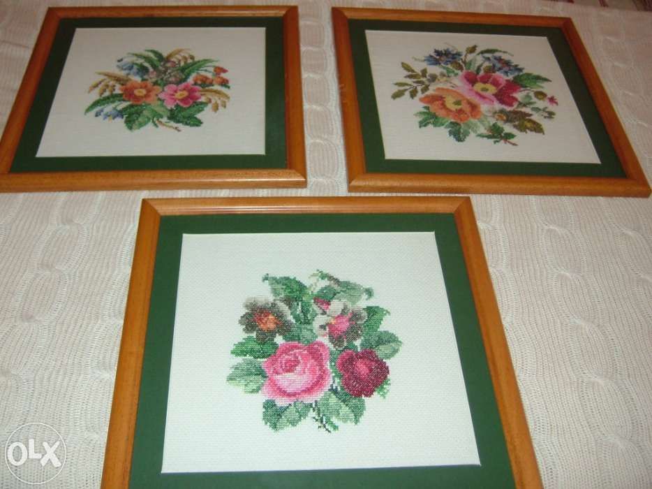 Conjunto quadros em ponto cruz encaixilhados