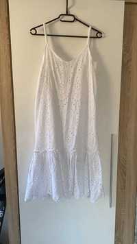 Sukienka ażurowa biała