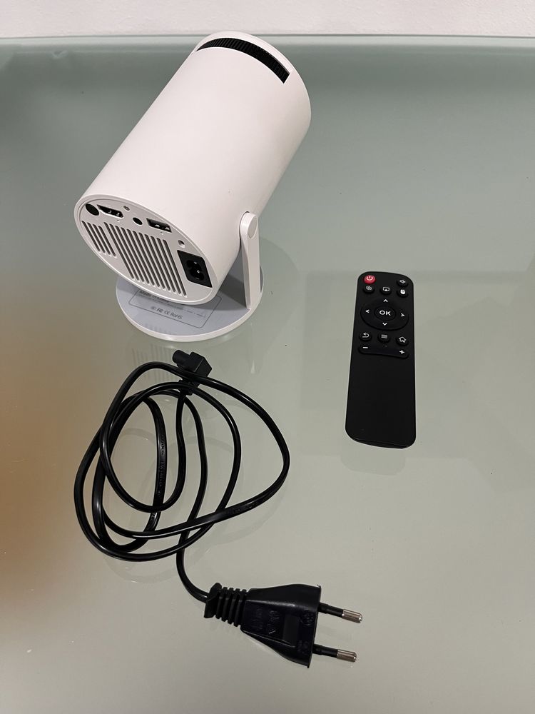Vendo projetor ultra hd com android tv