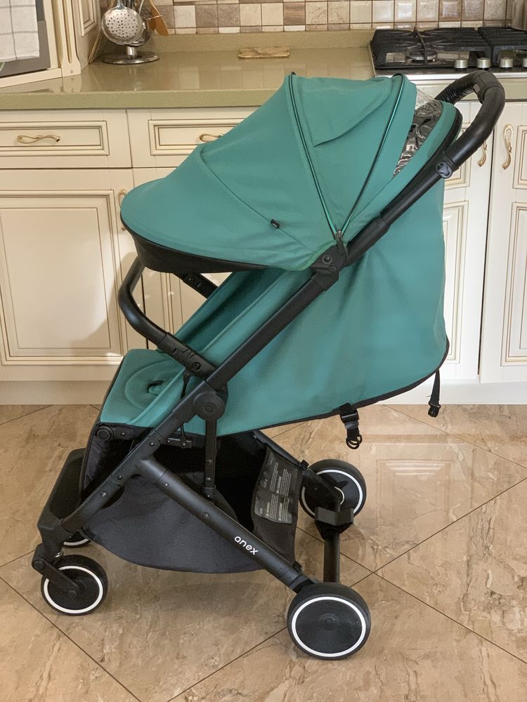 Продам коляску Anex AirX