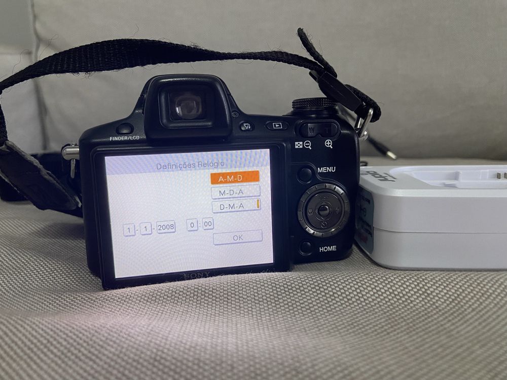 Camera Sony Modelo DSC-H50