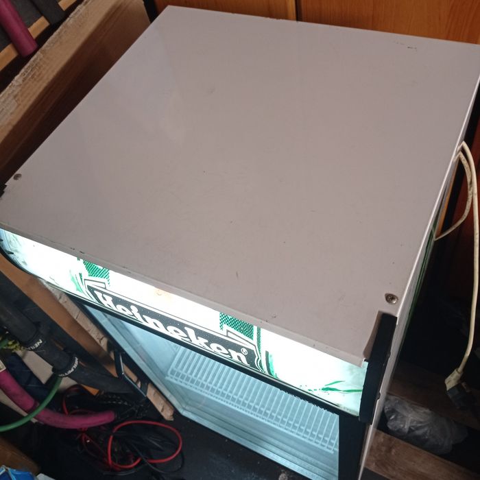 zamrażarka z witryną szklaną heineken zakres do -30 stopni