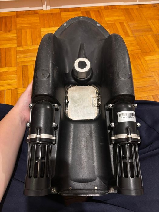 Boatman łódka zanętowa Actros  eho+GPS