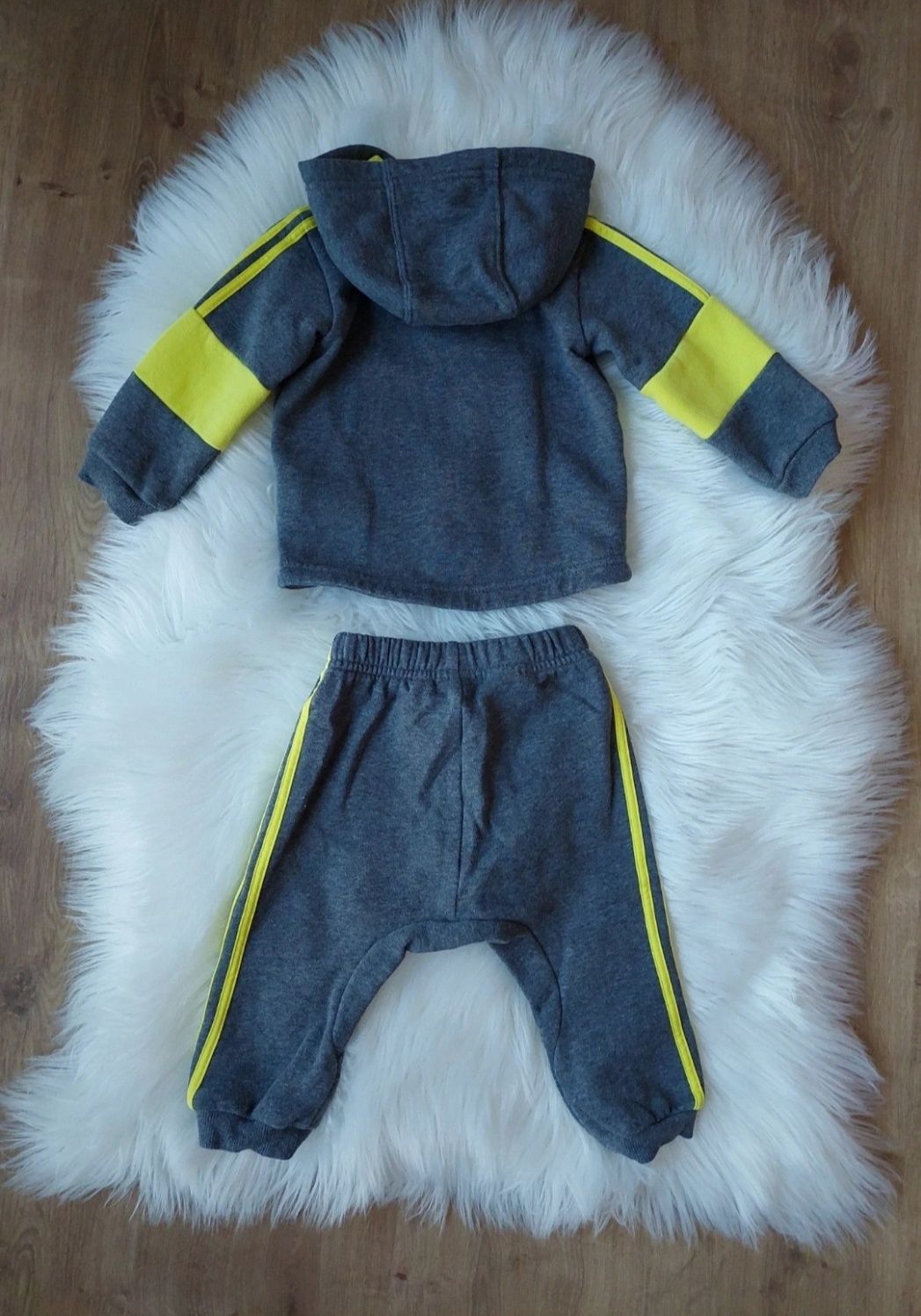Dziecięcy niemowlęcy dres Adidas dla chłopca bluza spodnie komplet 74