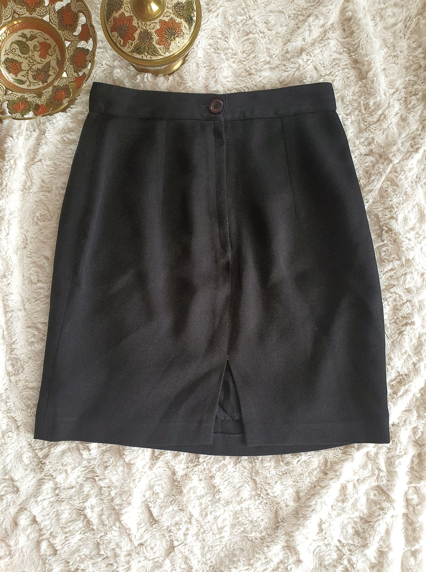 Czarna ołówkowa spódnica vintage