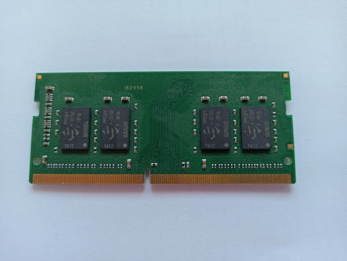Модуль пам'яті Б/У Transcend DDR4 4GB 2400MHz (JM2400HSH-4G)