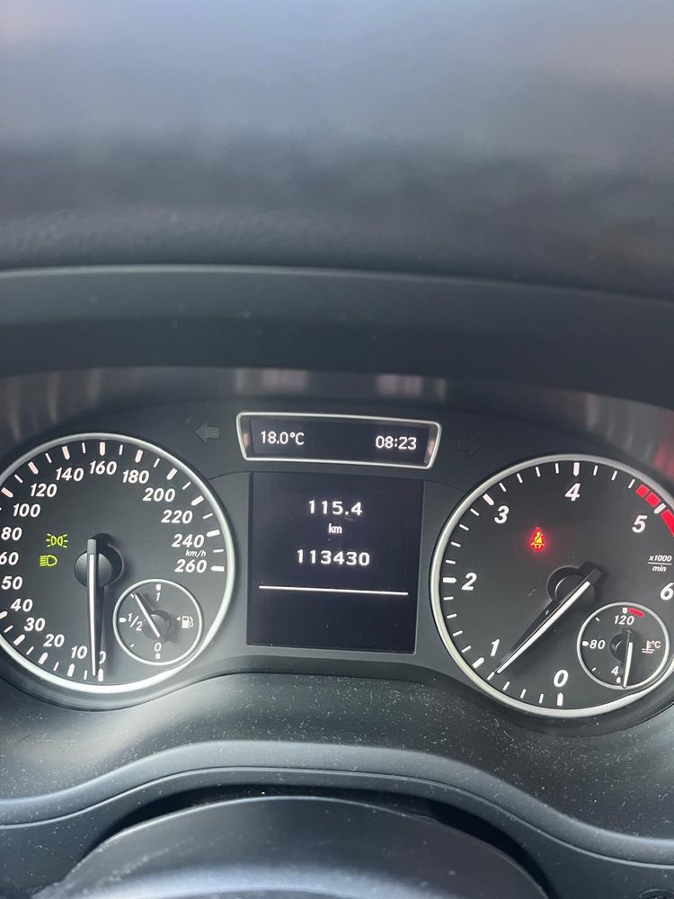 Mercedes-Benz   B180 CDi BlueEffficiency