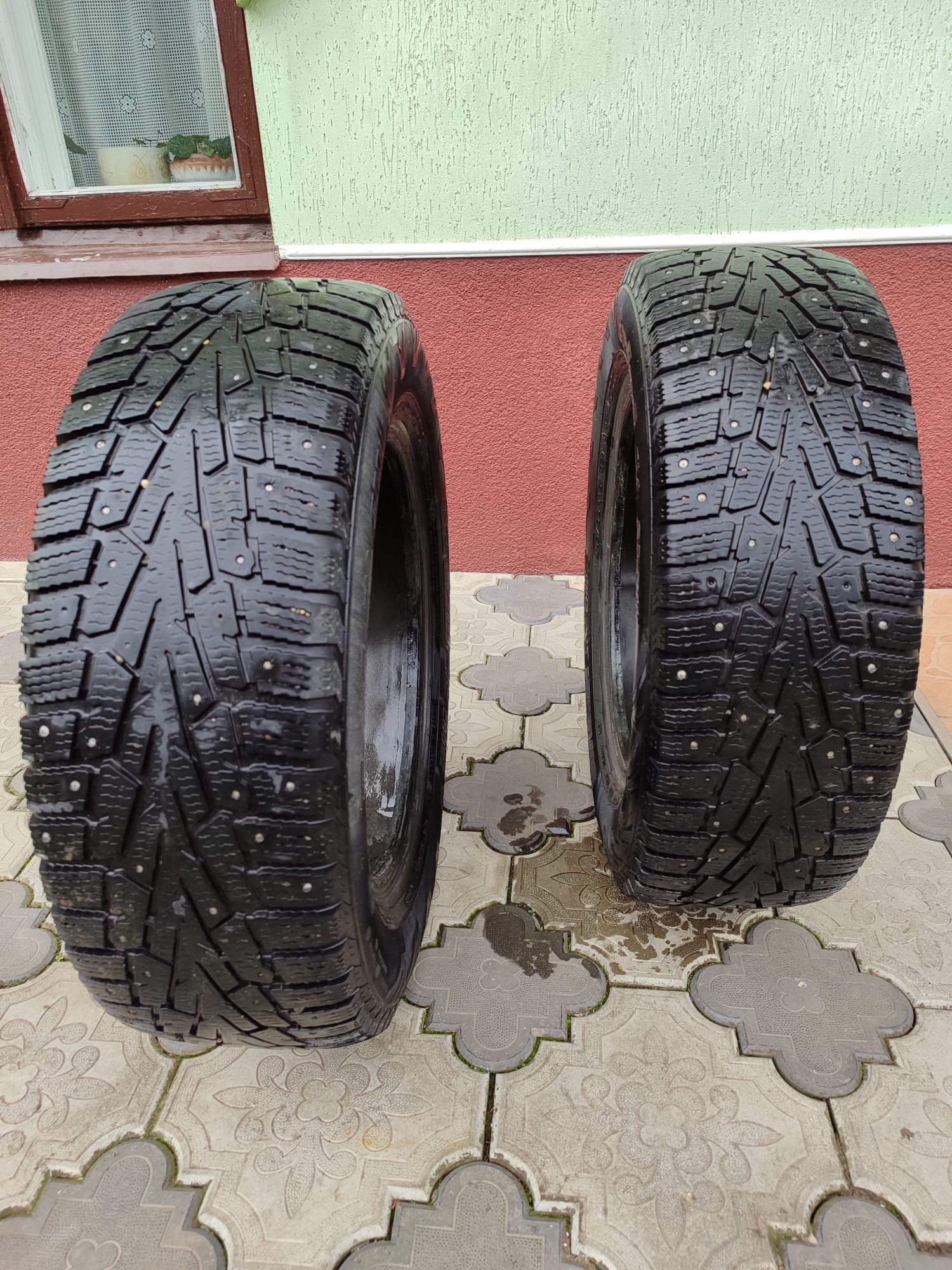 Зимові шиповані шини Cordiant Snow Cross 215/65 R16 для джипа, ЗСУ