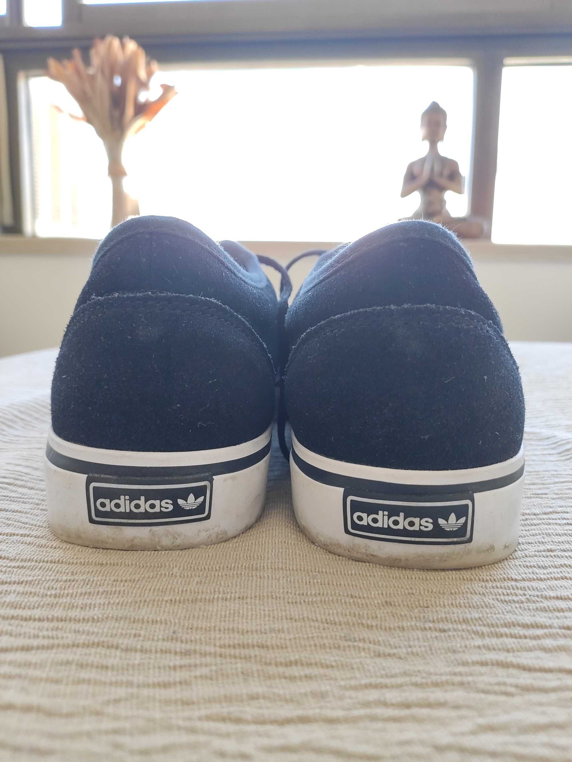 Sapatilhas Adidas 42 (NOVAS)