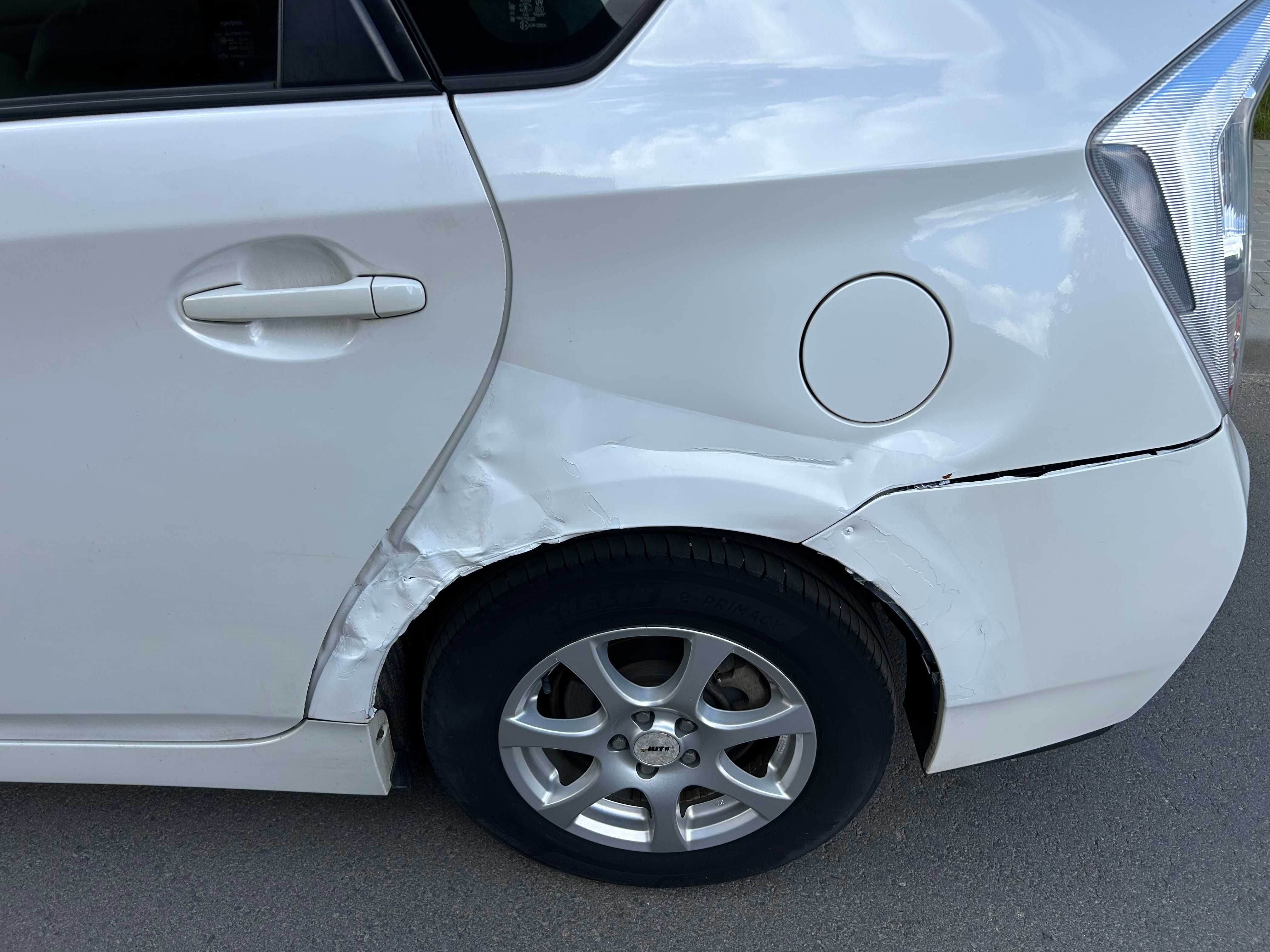 Toyota Prius 3 sprowadzona Hybryda 1.8 benzyna