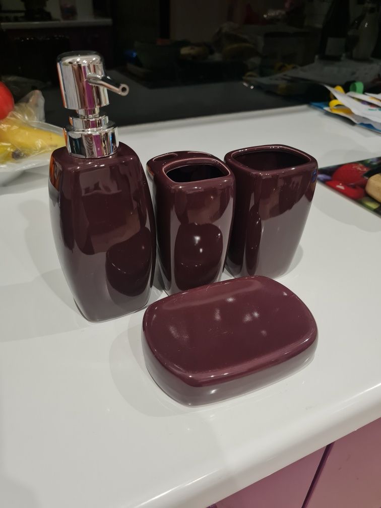 Akcesoria łazienkowe ceramiczne zestaw łazienkowy dozowniki mydelniczk