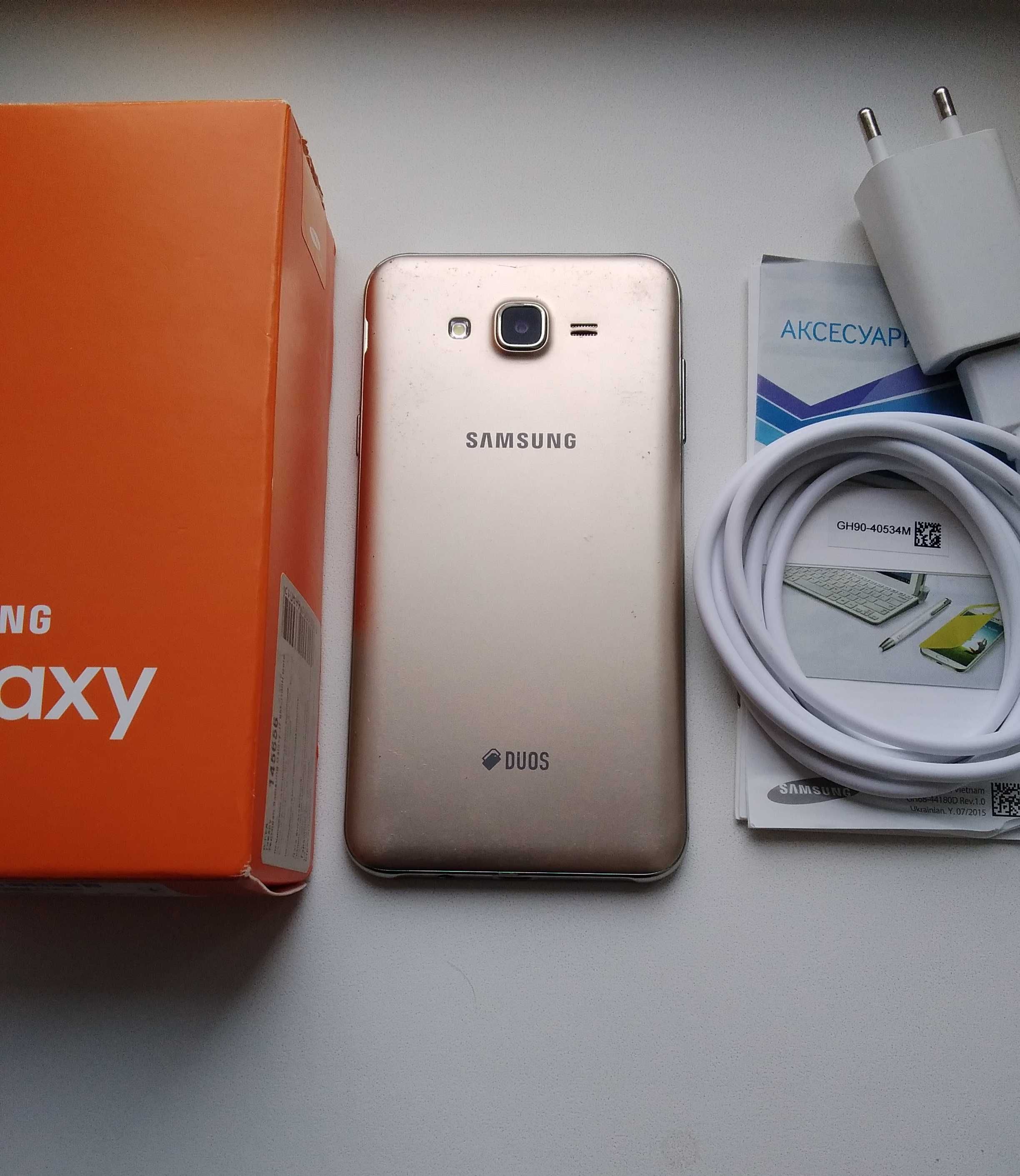 Samsung Galaxy J7 гарний стан