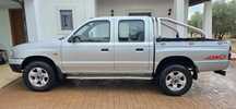 Mazda B2500 pickup