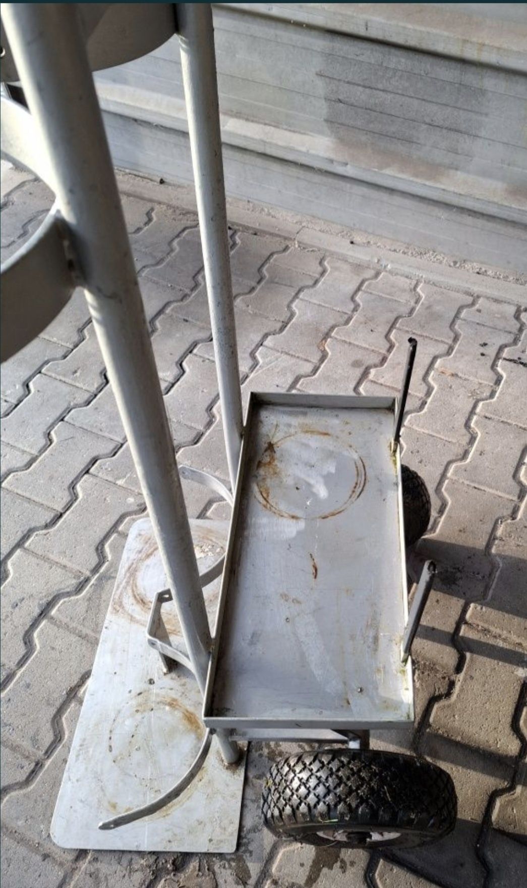 Wózek  dwu kółka na butle  i spawarkę