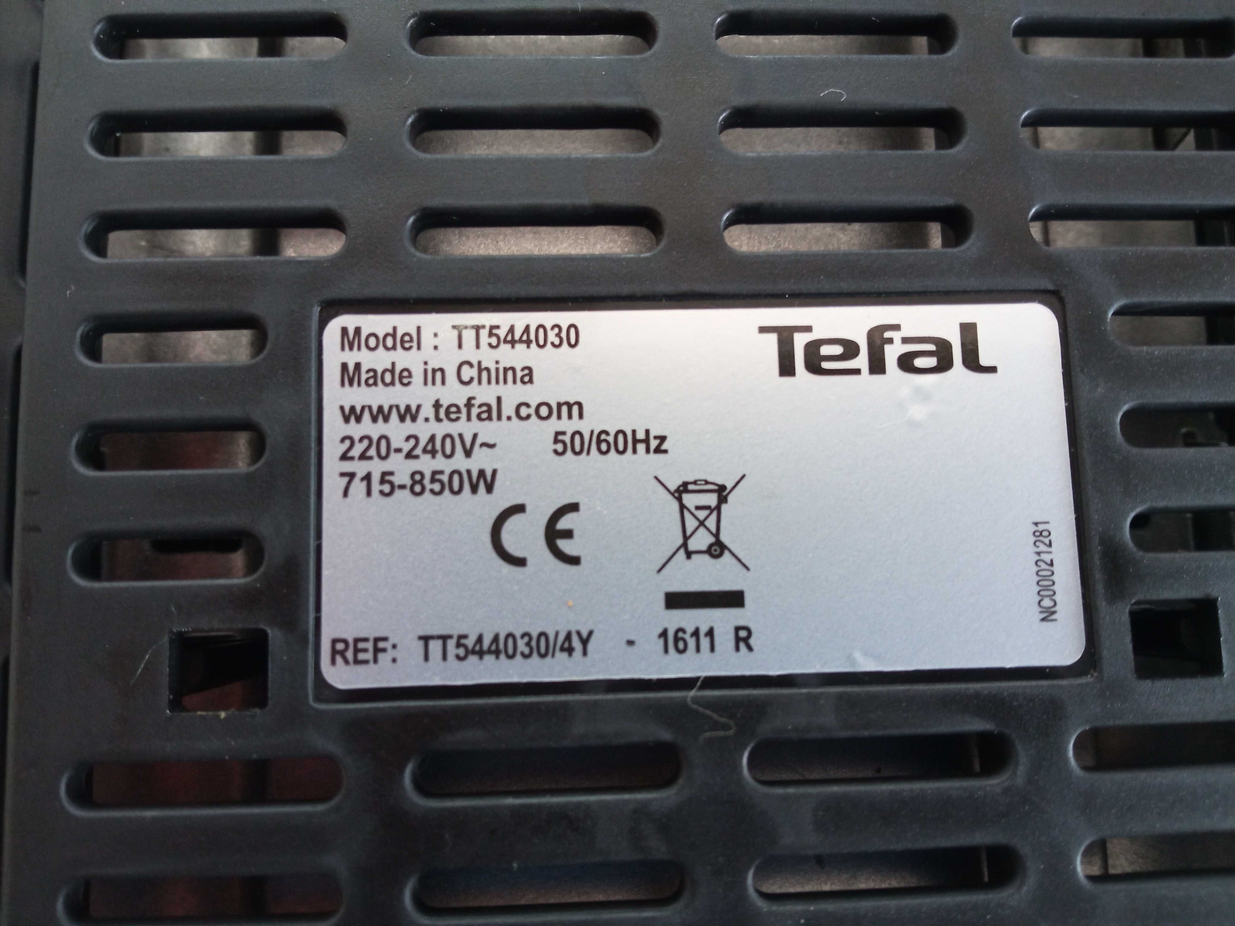 Toster opiekacz Tefal model TT544030 srebrny